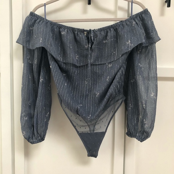 Abercrombie Dusty Blue Long Sleeve Off the Shoulder Bodysuit size S - Picture 1 of 9